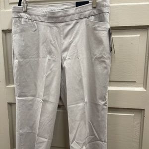 NWT Light Grey Pull On Capris